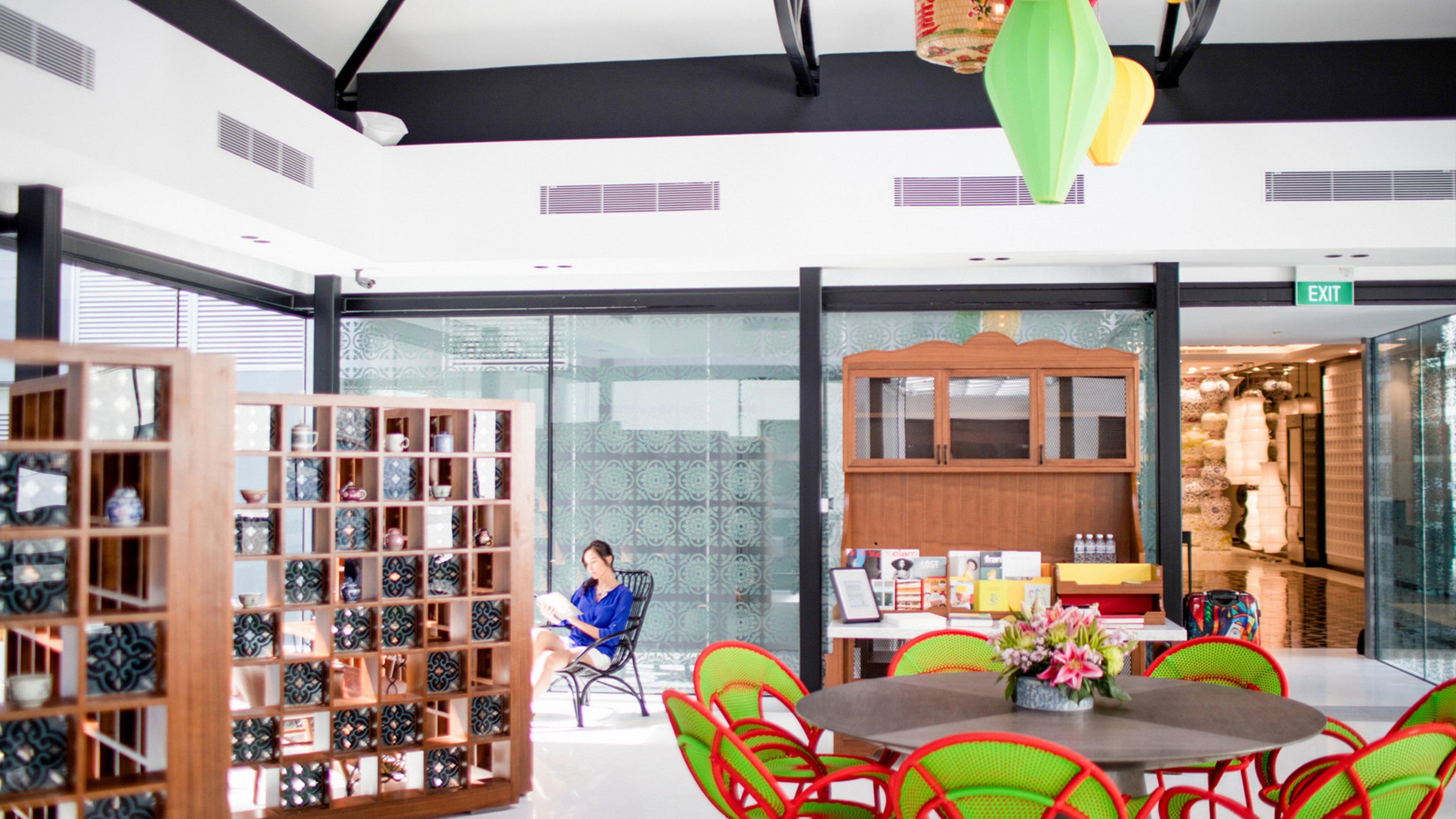 Hotel Indigo Singapore Katong By Ihg المظهر الخارجي الصورة The interior of the library
