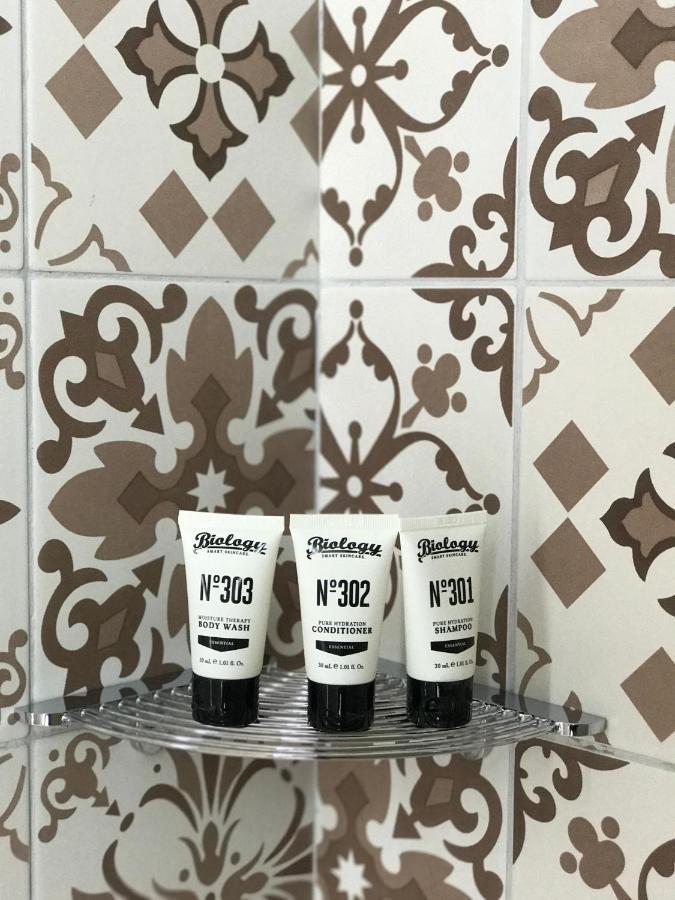 Hotel Indigo Singapore Katong By Ihg المظهر الخارجي الصورة A selection of hair care products by the company.